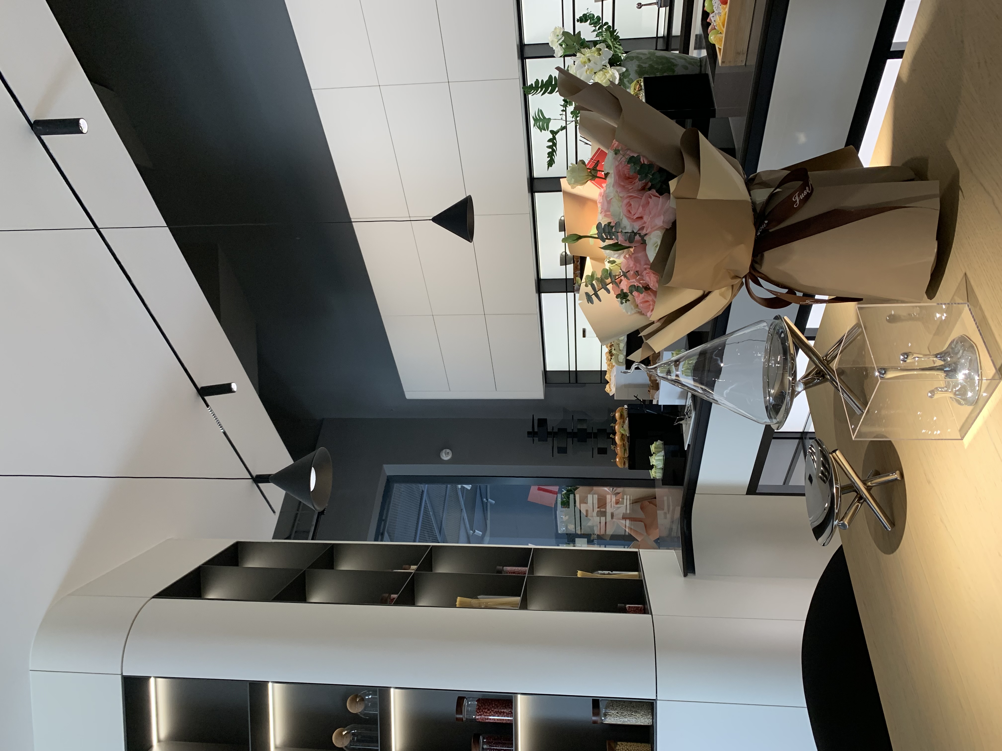 Restaurant lighting